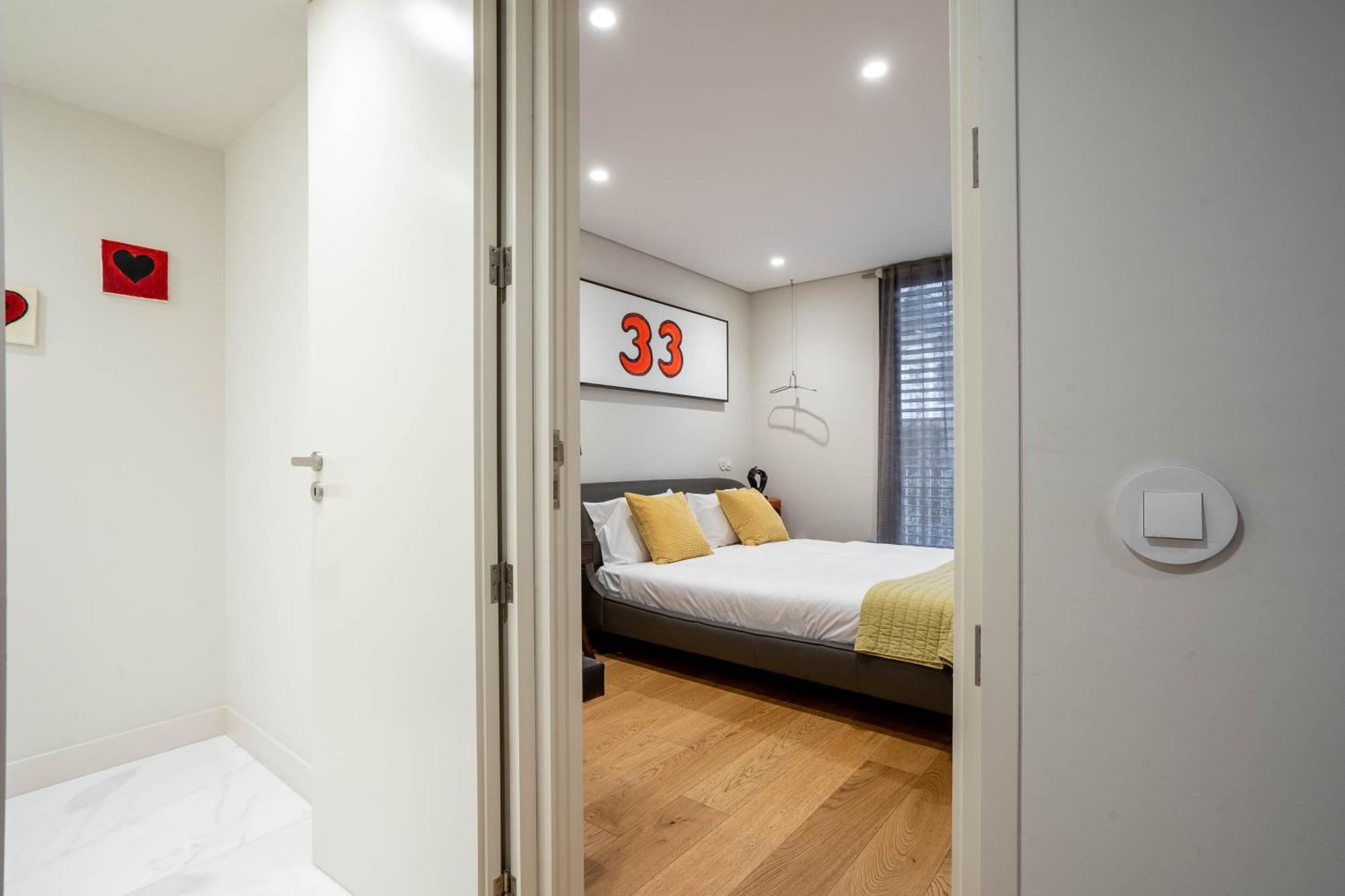 Primrose 1Br Delight W Parking By Lovelystay Porto Exterior photo